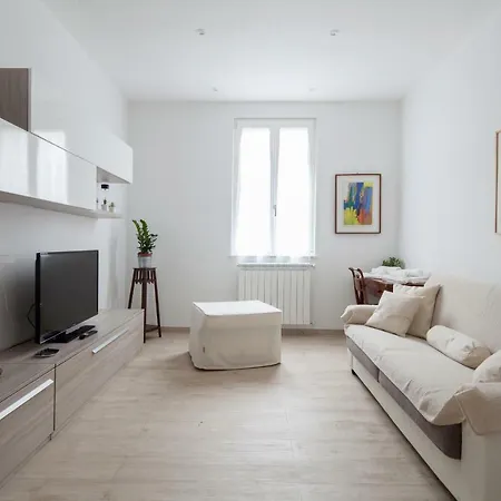 Azzurra House *